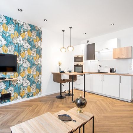L'Appartement Des Ducs Avec Baignoire Double Nantes Bagian luar foto