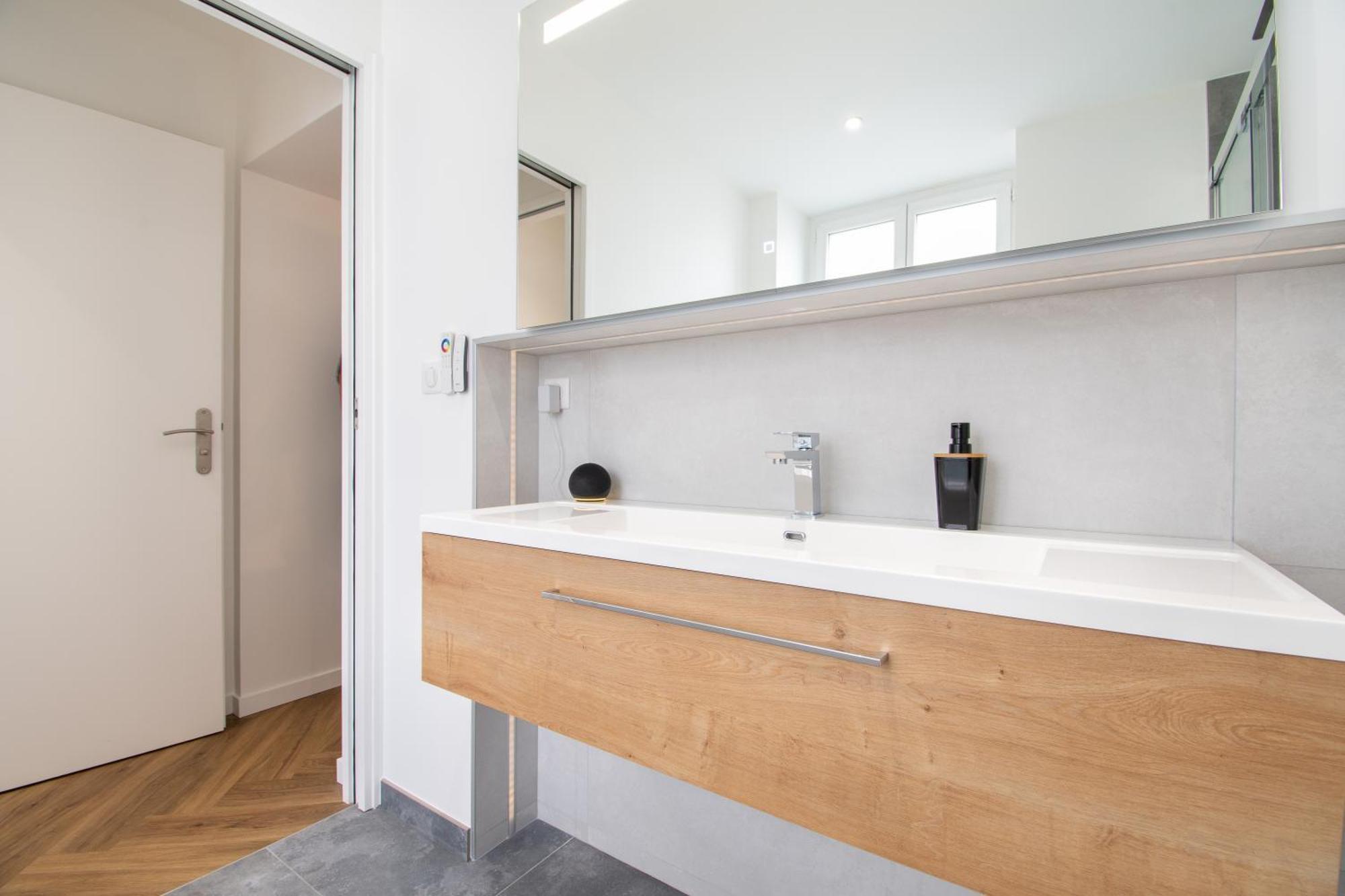 L'Appartement Des Ducs Avec Baignoire Double Nantes Bagian luar foto