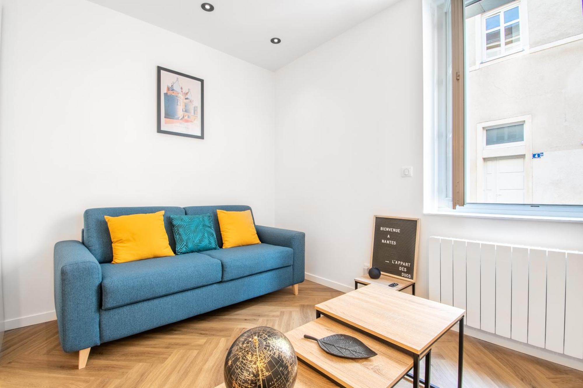 L'Appartement Des Ducs Avec Baignoire Double Nantes Bagian luar foto